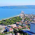 Odesos Apartmán *